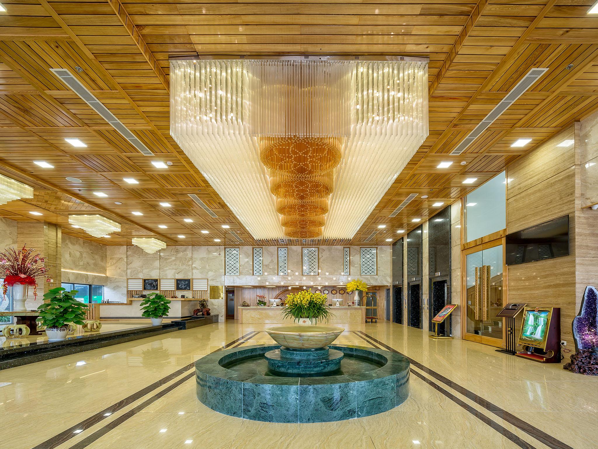 Nhu Minh Plaza Danang Hotel Екстериор снимка